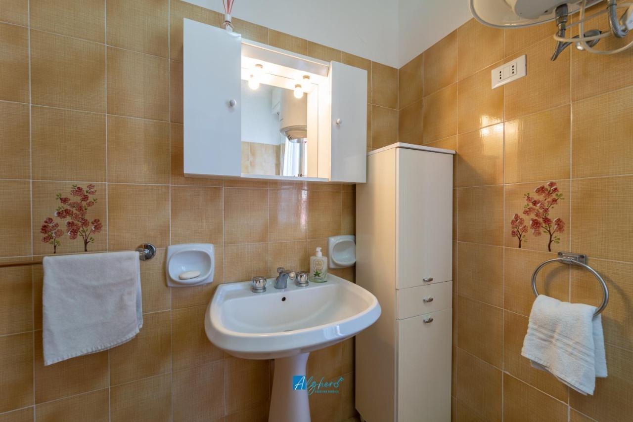 Granelli Di Sabbia Apartment Alghero Bagian luar foto